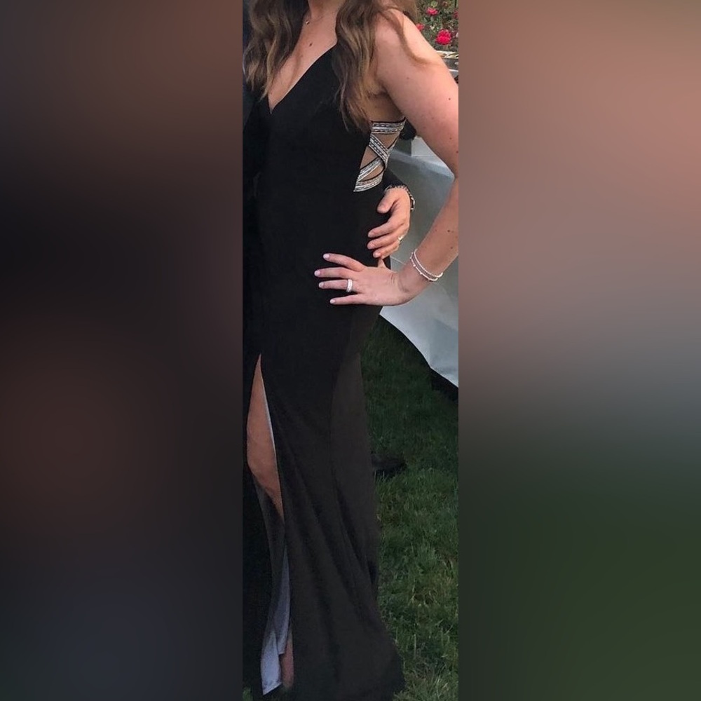 Xscape Women's Side-Slit Gown- Size 8 - Picture 5 of 7